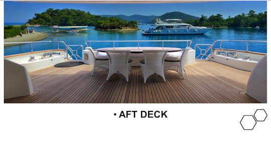 Dream Yacht.pdf SUPERYACHT P28