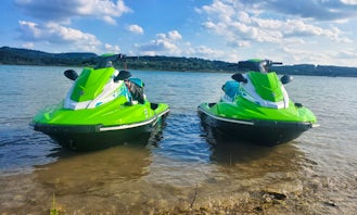 2 2022 Yamaha Ex Deluxe Wave Runners for Rent on Canyon Lake, TX