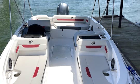 Rent our 2022 Yamaha Hurricane Boat with Captain included! Lets hit the waves!