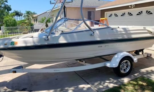 16ft BayLiner Capri Bowrider Rental in Puddingstone Reservoir, California