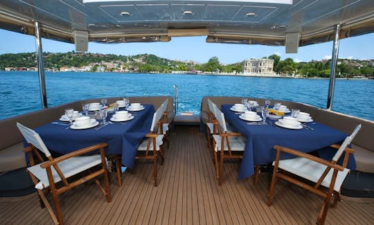 Luxury Electric Motor Yacht Experience in Istanbul - Explore Iconic Landmarks