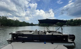 Harris Cruiser Tritoon with 150 Hp motor for rent in Lake Wylie