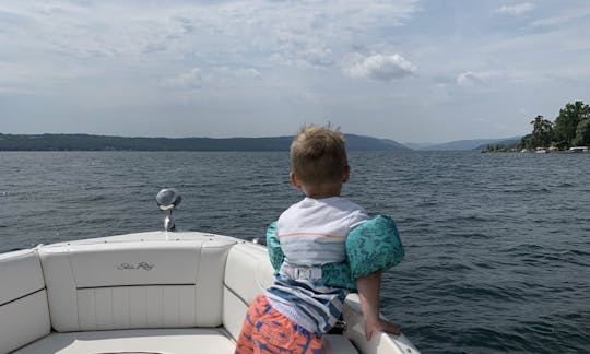 Bowrider de luxo Sea Ray SLX em Canandaigua