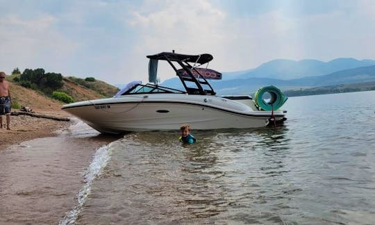 Grand Lake boat rental - 2018 Sea Ray SPX 190 all inclusive