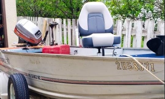 16ft Princecraft Pro Series Fishing Boat located in Edmonton