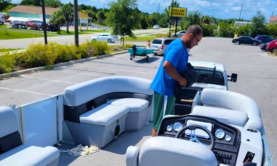 2022 Bentley Pontoon Boat in Spring Hill, Florida