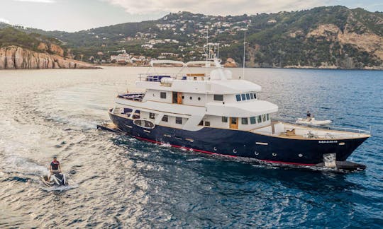 Aluguel de iates Navetta 31M Power Mega em Eivissa, Ilhas Baleares