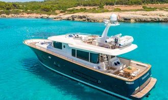 TRABUCAIRE Apreamare Maestro 65 Power Mega Yacht Rental in Eivissa, Illes Balears