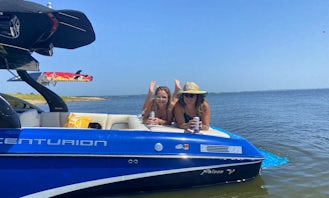 Centurion Wakeboat for 8 people in Brenham, Texas