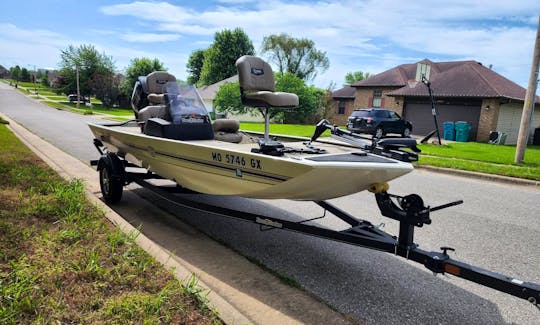 2022 Bass Tracker Fishing Boat for rent in Republic, Missouri