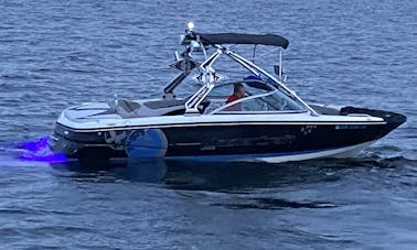 Mastercraft Wakeboard/Ski boat for rent in Kirkland, Washington