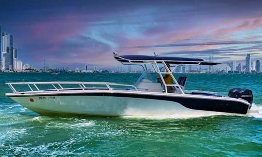 34' Private motor boat for Island hopping in Cartagena de Indias