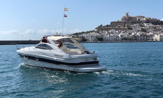 Tanit Persing 37 Motor Yacht Rental in Eivissa, Illes Balears