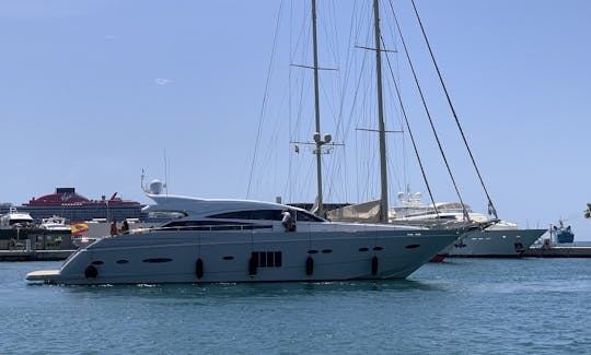 Princess v78 Papera 2.0 Power Mega Yacht Rental in Eivissa, Illes Balears