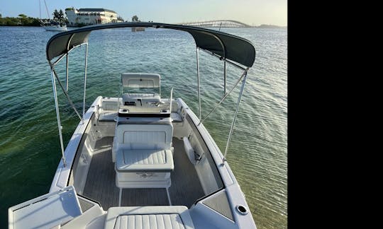 BRAND NEW**2022 Yamaha Powerboat Cruise and Party in Miami Bay