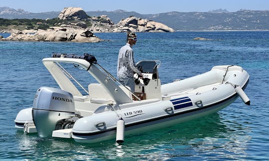 LED 590 with 150 Hp with Nautical License or skipper Cannigione, Sardinia