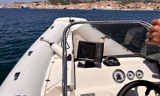 LED 590 with 150 Hp with Nautical License or skipper Cannigione, Sardinia