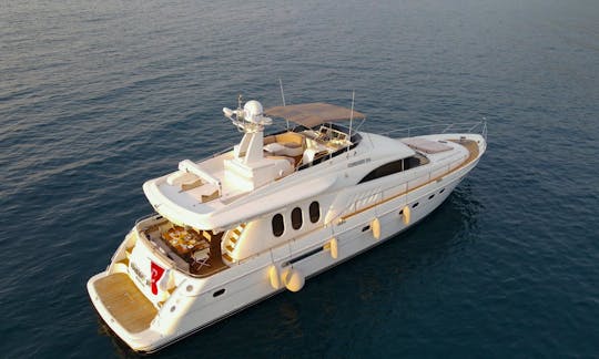 24m Motoryacht Princess 22 on Torba Marin