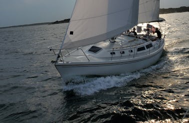 Amazing Sailing in Newport, RI Aboard our 34' Catalina Sailing Yacht