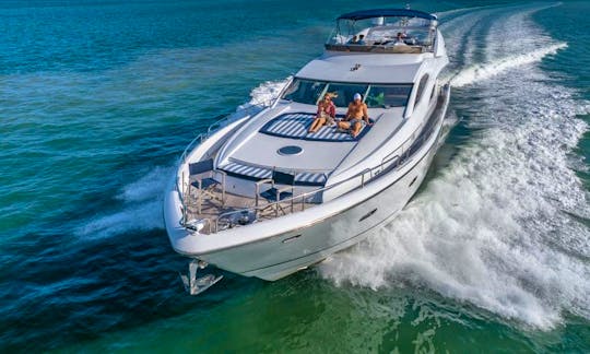 82ft Sunseeker Manhattan Power Mega Yacht Rental in Miami Beach, Florida