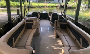 2022 Barletta 24QC Luxury Tritoon for Charter in Gulf Shores or Orange Beach