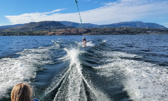 Malibu Bowrider Rental in Kelowna, British Columbia