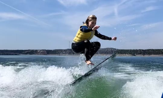 Location de matériel de wakesurf Super Air Nautique G23 « essence incluse » à Lake Lewisville, au Texas