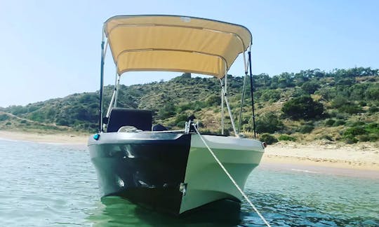 Stylish Boat Rental in Porto Empedocle, Italy