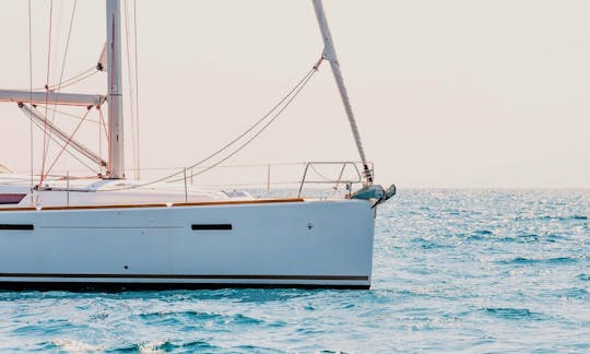 Jeanneau So 449 Sailing Yacht for Charter in Menorca, Illes Balears