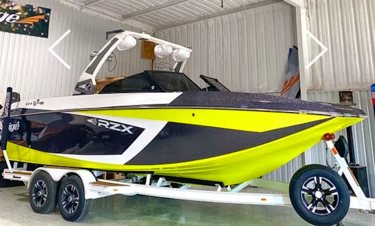 **FALL Special Pricing** Premium Wake boat - 2020 Tige 23RZX (surfing, wake boarding, booze cruising, party cove)