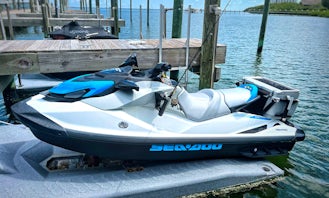 2022 Sea Doo fish pro with cooler - fishing poles available
