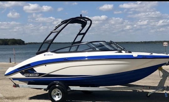 Yamaha AR190 Bowrider Rental on Lake Texoma 