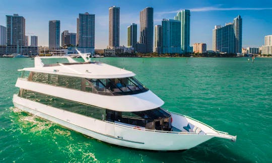 100’ Party and Luxury Yacht Charter in Miami, Florida