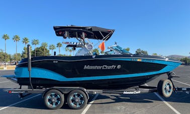 Rent Mastercraft X22 Wakeboat