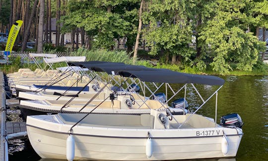 16ft Sloep 500 Powerboat Rental In Berlin, Germany