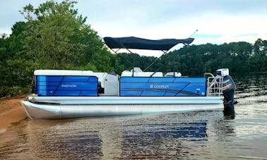 23' Tritoon on Lake Norman - Free fuel, tube, and delivery!