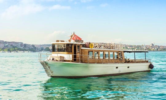 Charter the Trawler in İstanbul, İstanbul for 25 person!
