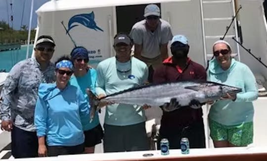 Charter de pesca en alta mar de día completo en las Islas Turcas y Caicos de «Wahooter»