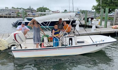 Location d'une demi-journée | Montauk Center Console Boston Whaler de 17 pieds à Hyannis Harbor, Massachusetts - Cape Cod