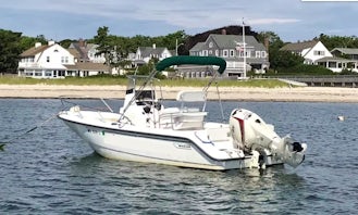 Half Day Rental | 18′ Outrage Boston Whaler in Hyannis Harbor, Massachusetts - Cape Cod