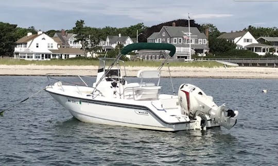 Full Day Rental | 18′ Outrage Boston Whaler in Hyannis Harbor, Massachusetts - Cape Cod