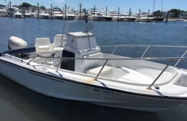 Half Day Rental | 21′ Outrage Boston Whaler in Hyannis Harbor, Massachusetts - Cape Cod