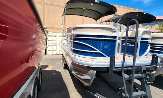 Suntracker 2022 Pontoon Boat Rental in Phoenix, Arizona