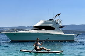Luxury Riviera 37 Motor Yacht Rental in Bol, Croatia
