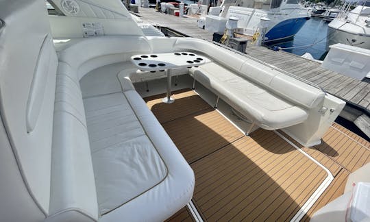 Aluguel de iates de luxo em Sundancer de 44 pés! Inclui Ilha Flutuante!