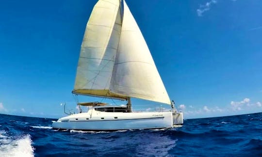 D Luxe Catamaran Fountine 50ft In Riviera Maya Rental up to 20 guests in Puerto Aventuras, Quintana Roo