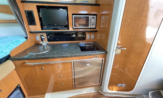 Luxurious and Affordable 30ft Chaparral Signature 280 Yacht in Miami Beach, Florida