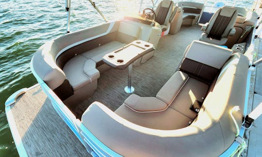 Location de tritoon de luxe Bennington 23SX 2022 à Galveston, Texas