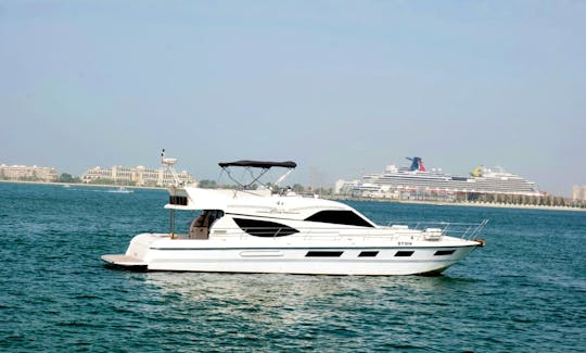 Enjoy a Luxurious Boating Holiday in Dubai With Your Friends And Family!