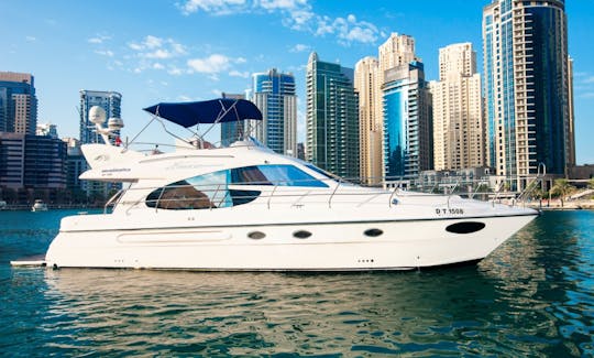 Iate a motor Prime de 50 pés na Marina de Dubai, Dubai